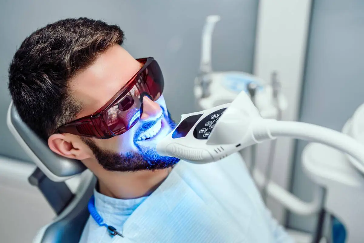 The Best Teeth Whitening Procedures cosmetic dentist treatment - teeth whitening in Mission Viejo